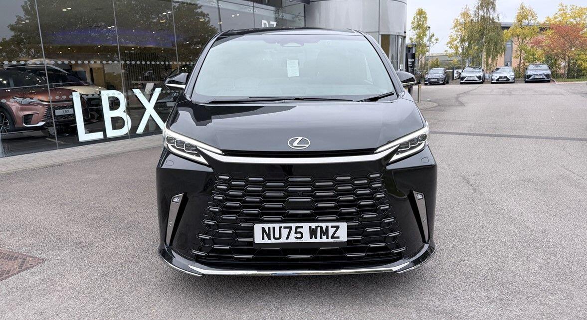 Used Lexus LM 2025 for sale - 76294858: Photo 5