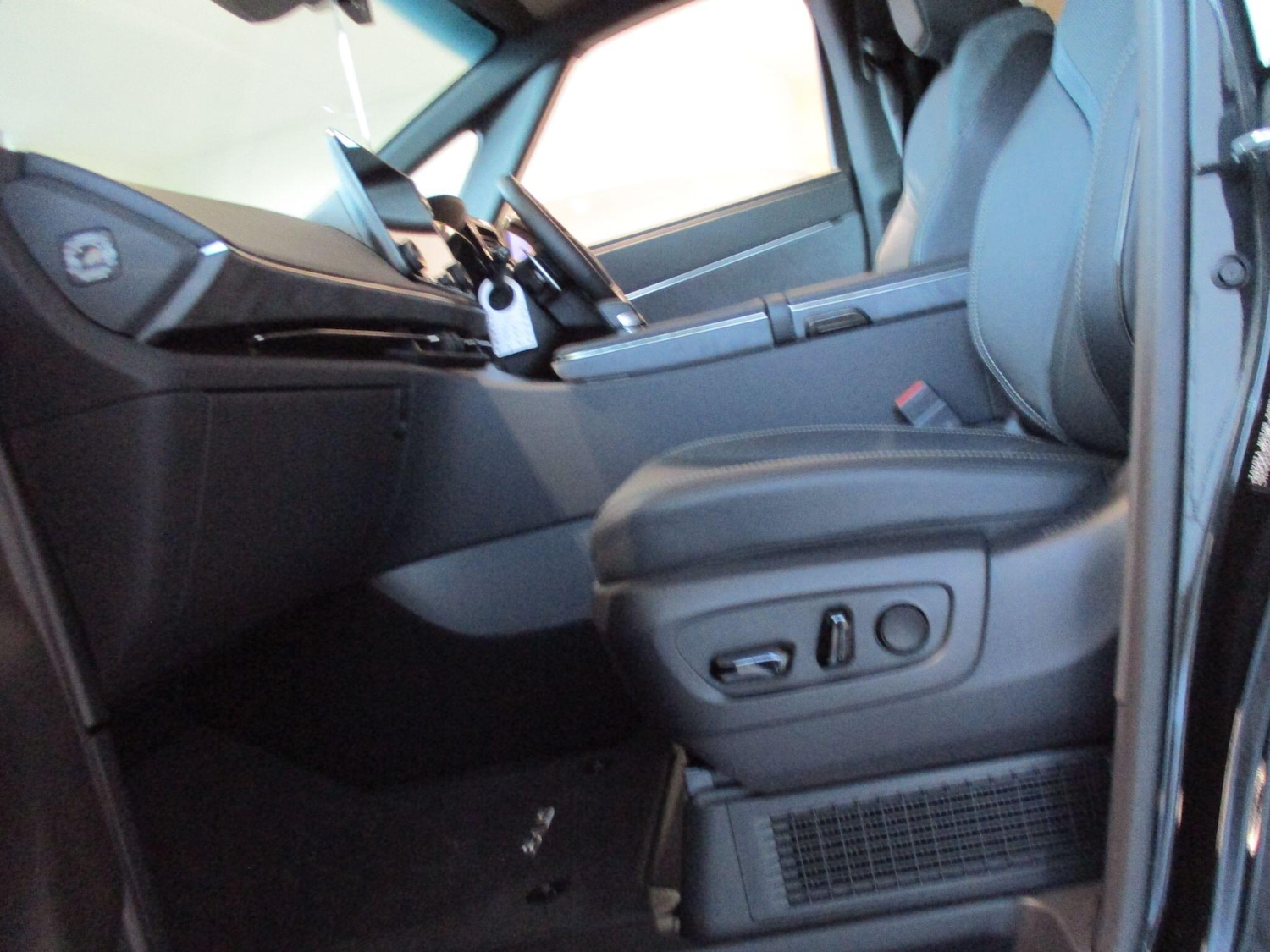Used Lexus LM 2025 for sale - 76294858: Photo 66