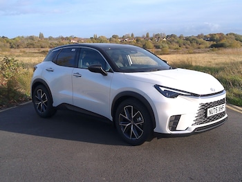 Used Lexus LBX 2025 for sale - 76408426: Photo