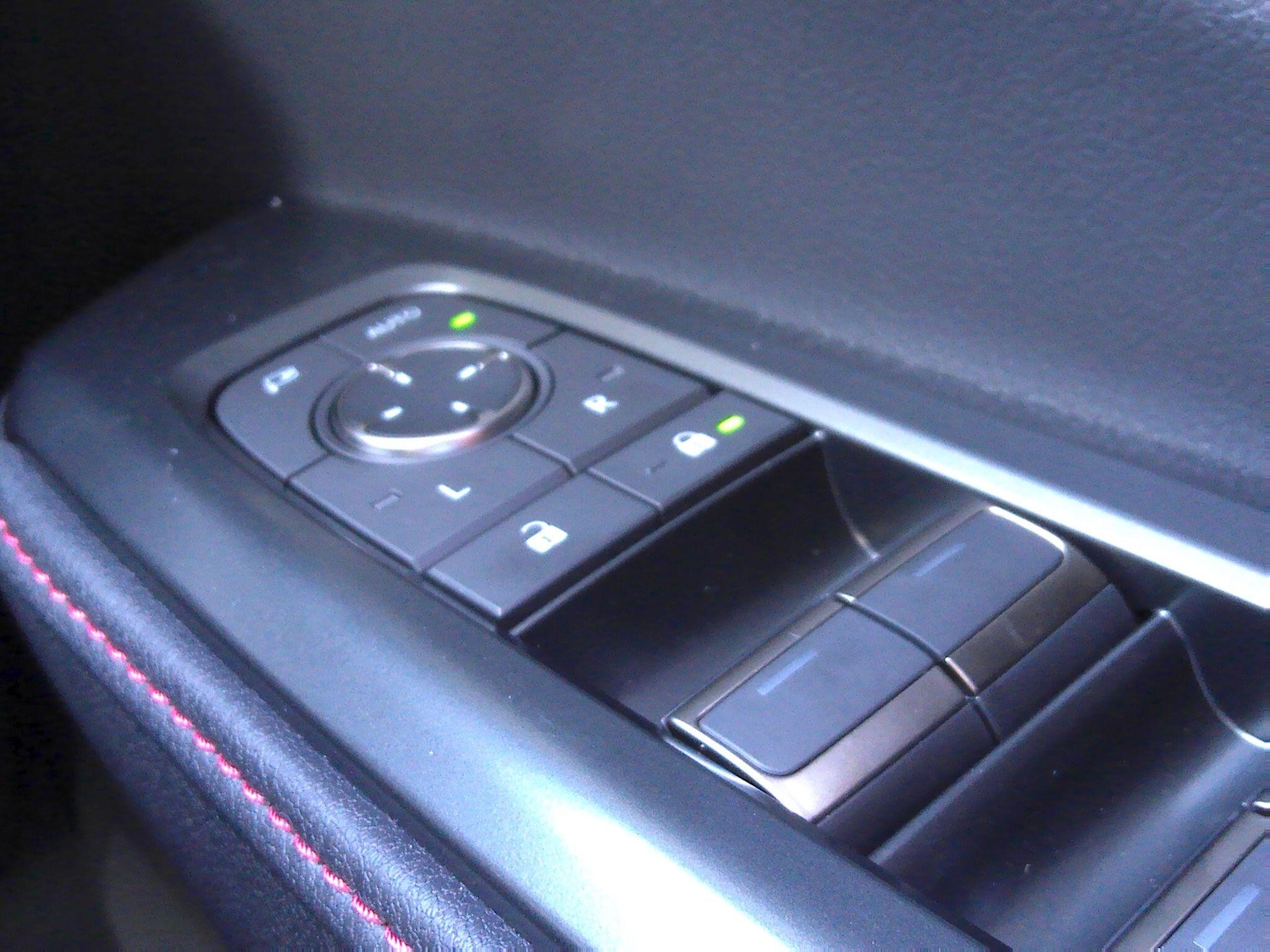 Used Lexus LBX 2025 for sale - 76408426: Photo 36