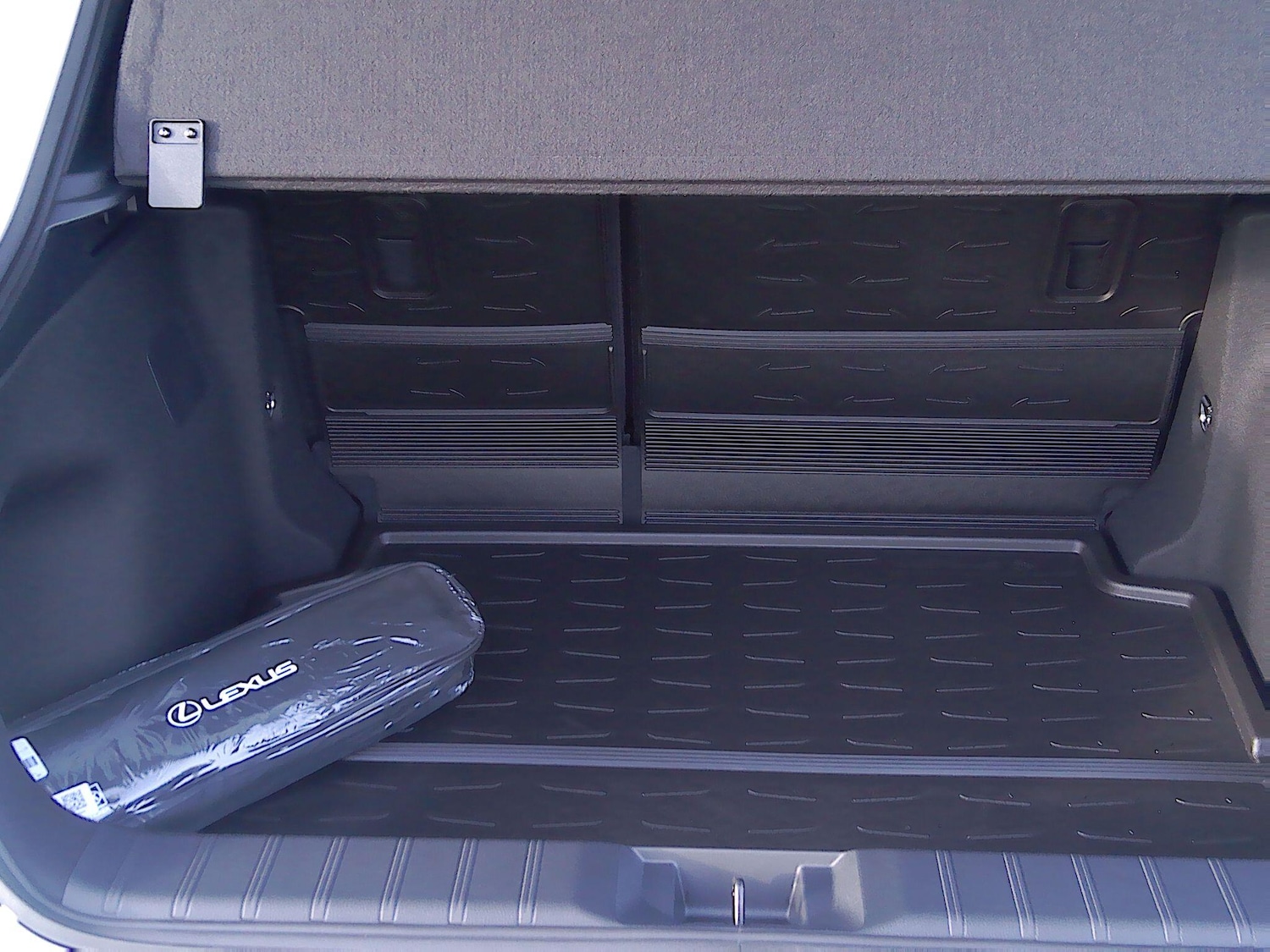 Used Lexus LBX 2025 for sale - 76408426: Photo 52