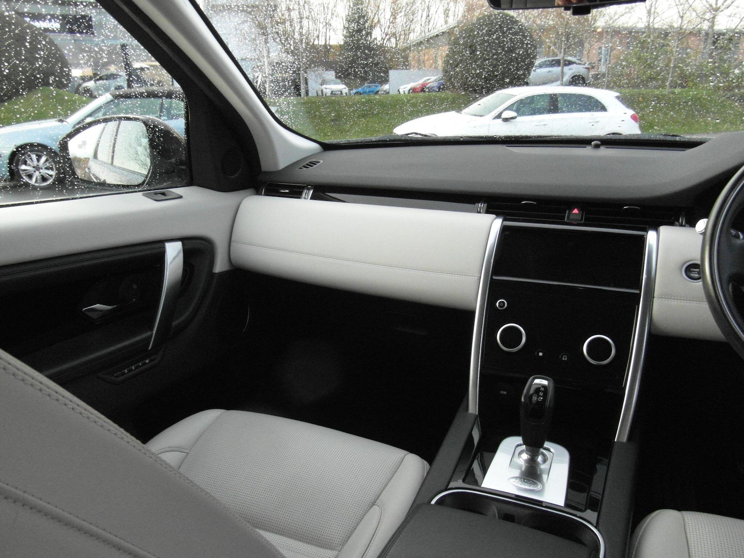 Used Land Rover Discovery Sport 2020 for sale - 76645306: Photo 20