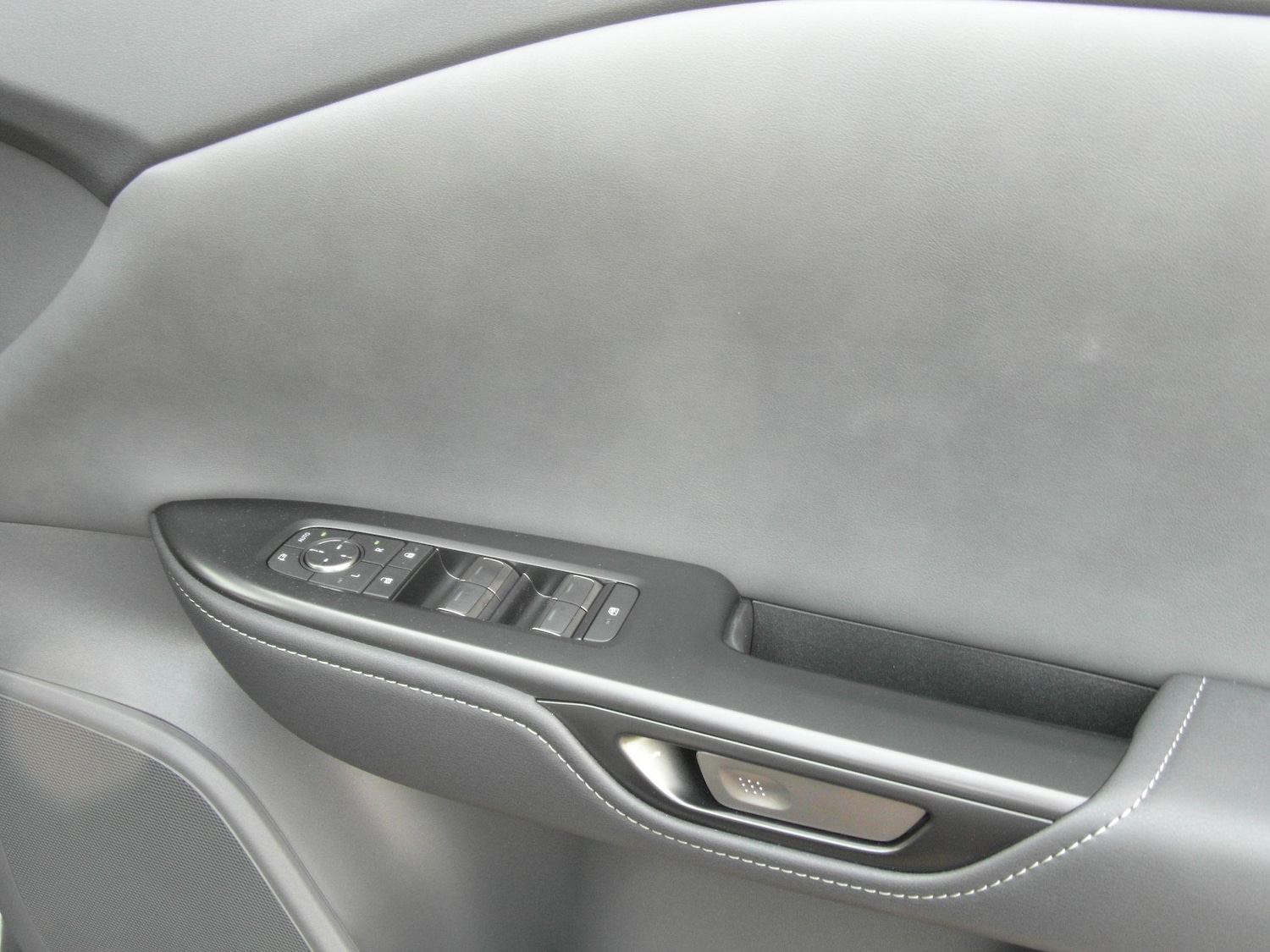 Used Lexus RZ 2025 for sale - 75051234: Photo 48