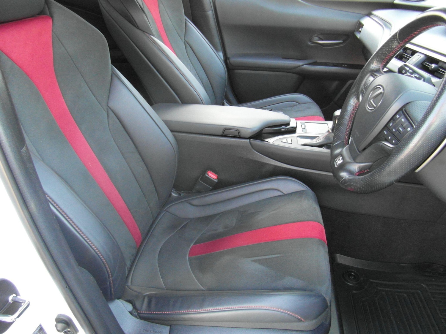 Used Lexus UX 2020 for sale - 77799047: Photo 31