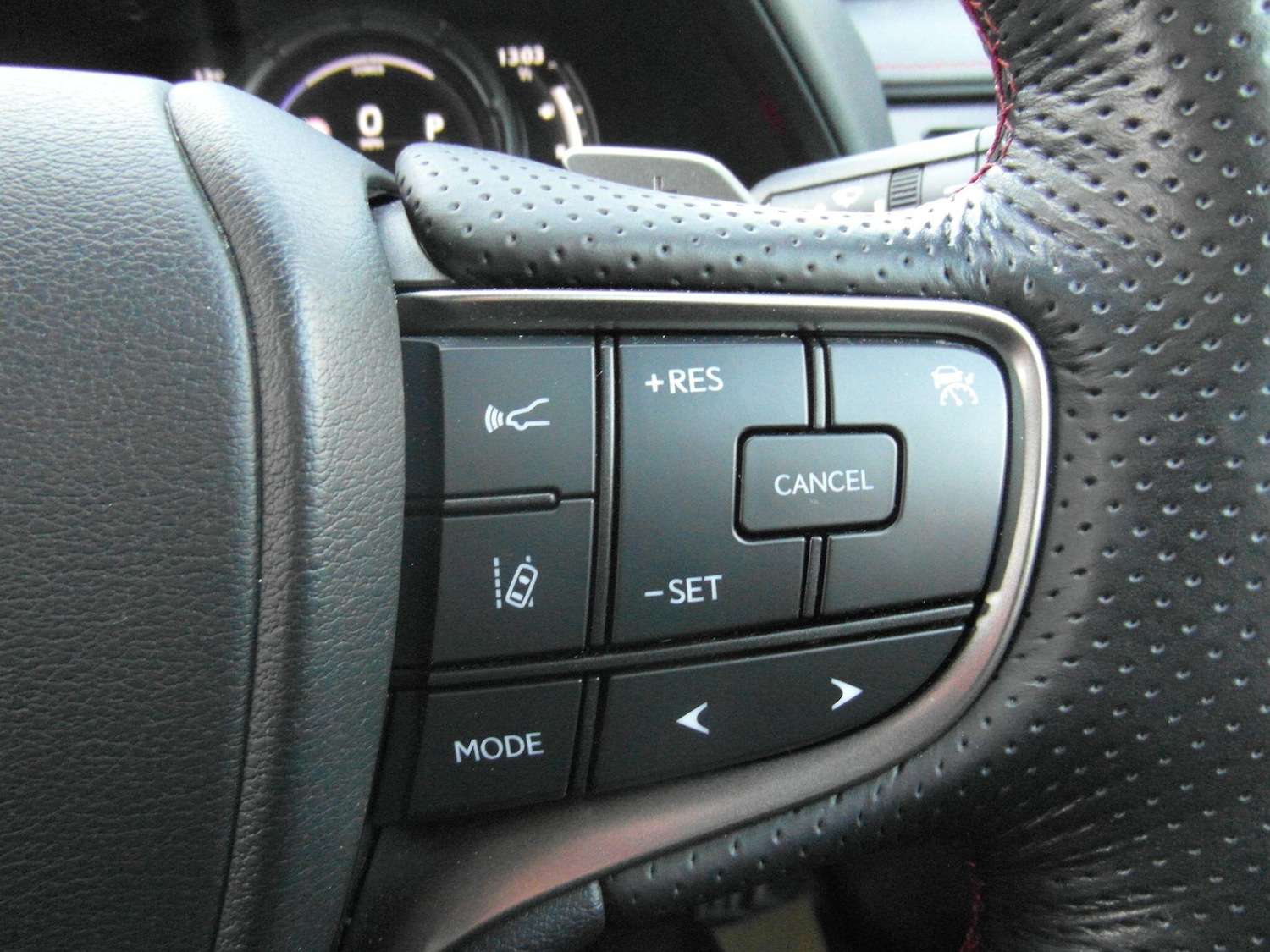 Used Lexus UX 2020 for sale - 77799047: Photo 43