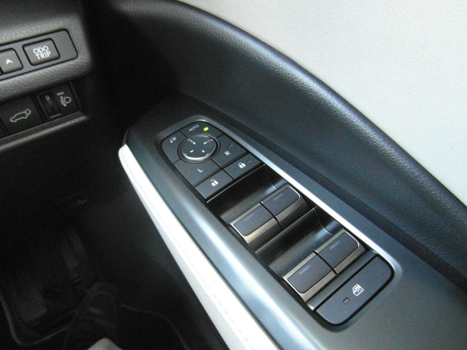 Used Lexus LBX for sale - 77824744: Photo 22