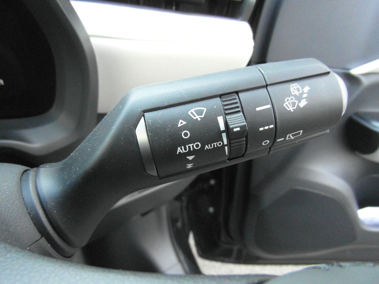 Used Lexus LBX for sale - 77824744: Photo 27