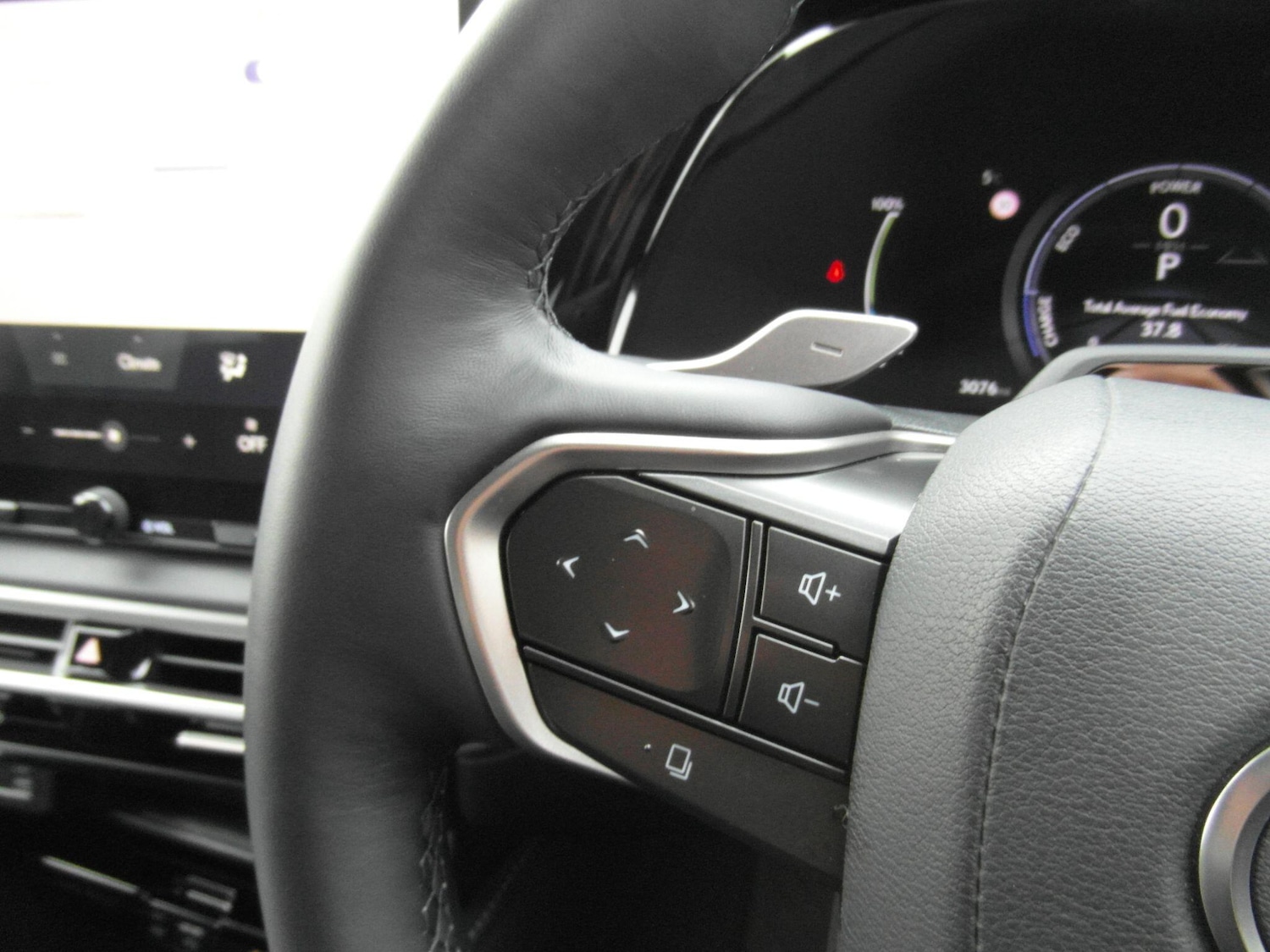 Used Lexus RX 2024 for sale - 77523688: Photo 46