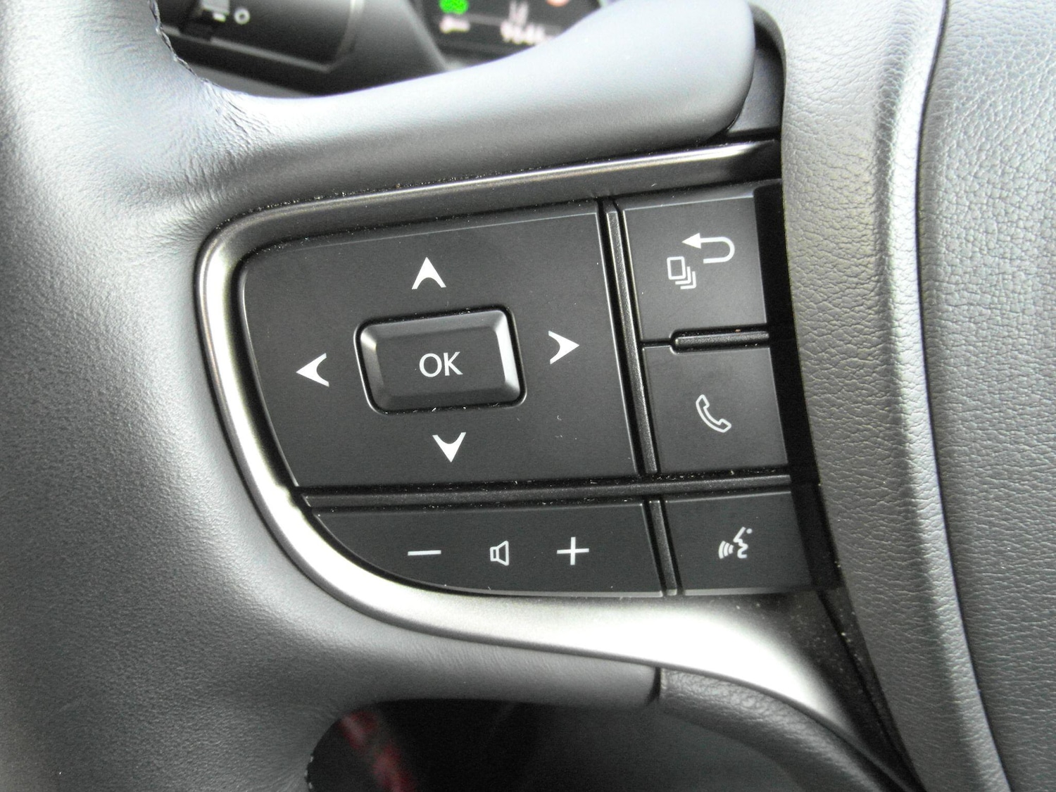 Used Lexus UX 2023 for sale - 77098054: Photo 22