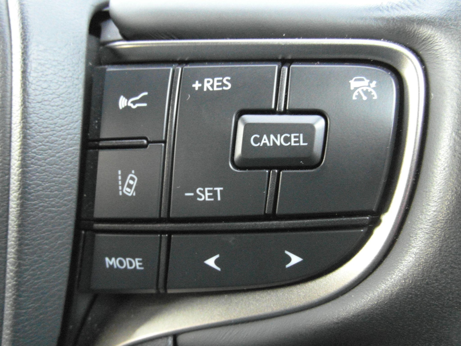 Used Lexus UX 2023 for sale - 77098054: Photo 29