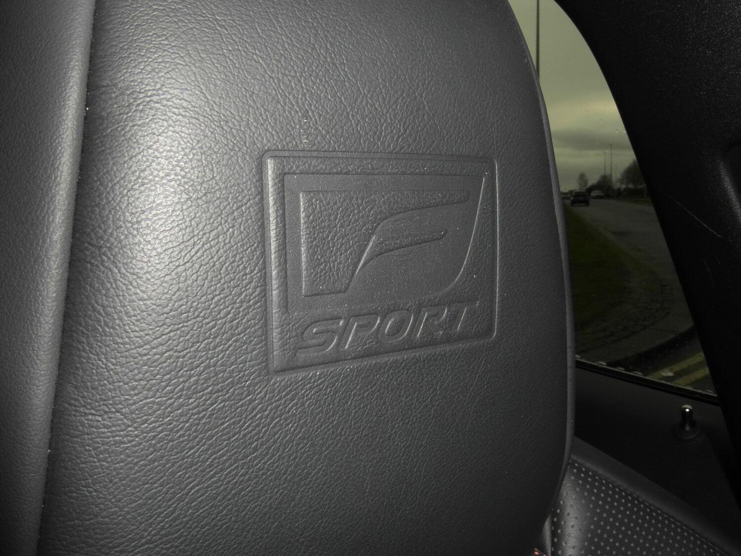 Used Lexus UX 2019 for sale - 76765374: Photo 12