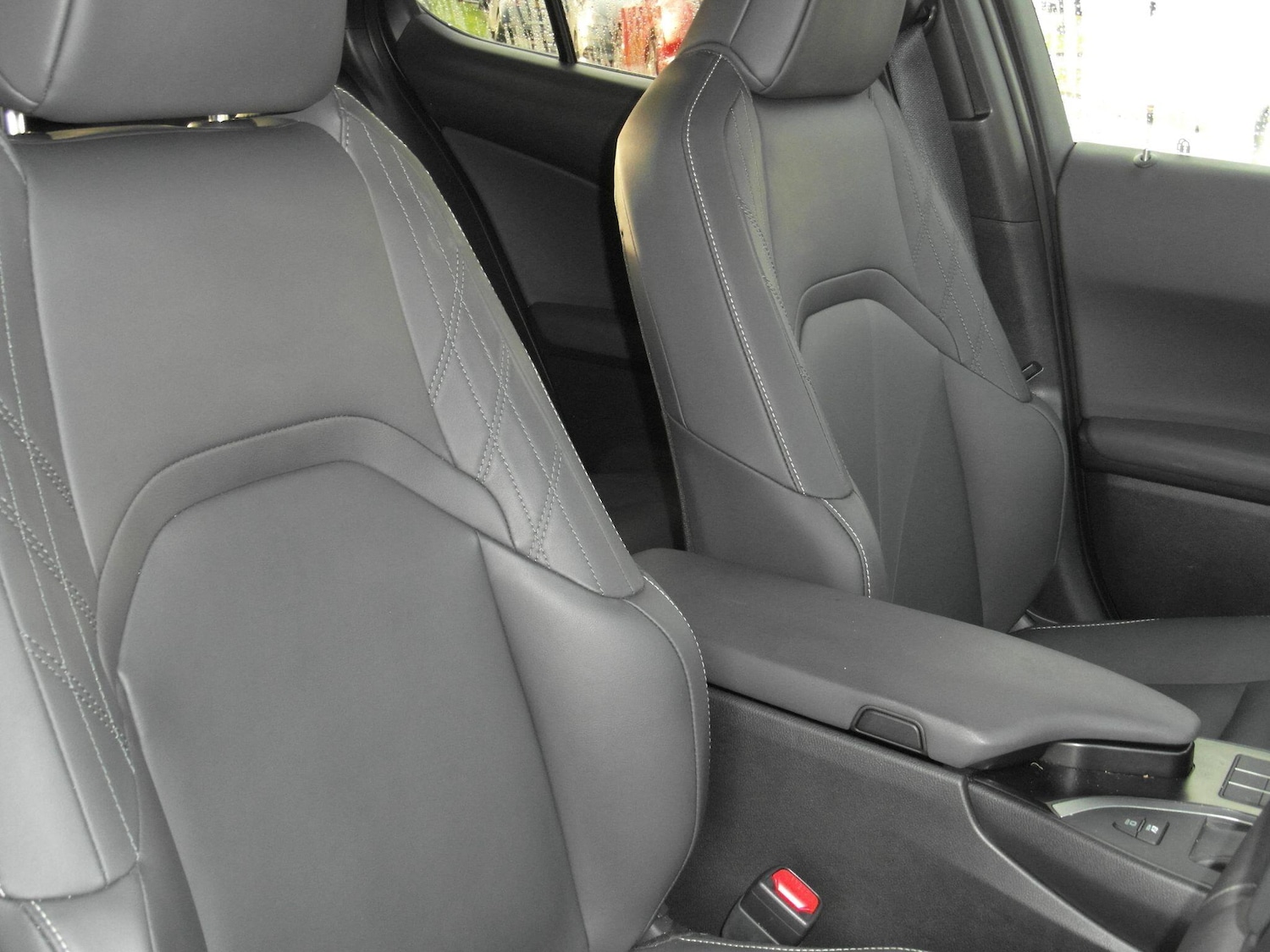 Used Lexus UX 2024 for sale - 76592695: Photo 11