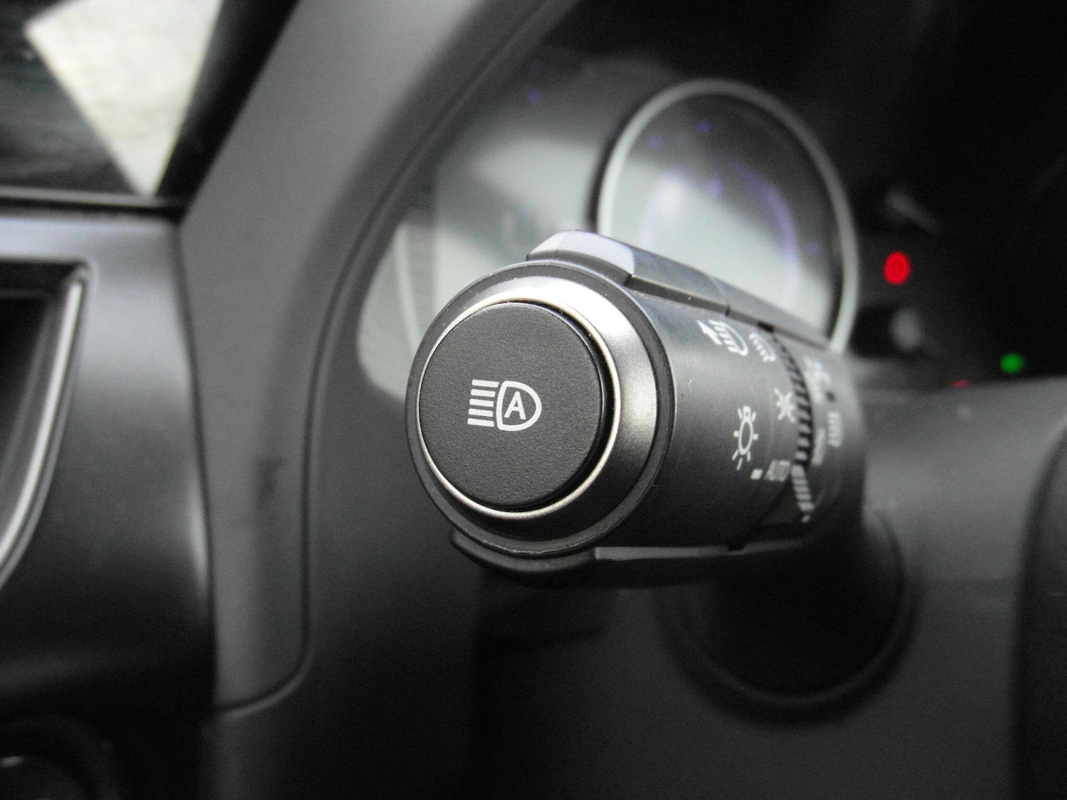 Used Lexus UX 2024 for sale - 76592695: Photo 16