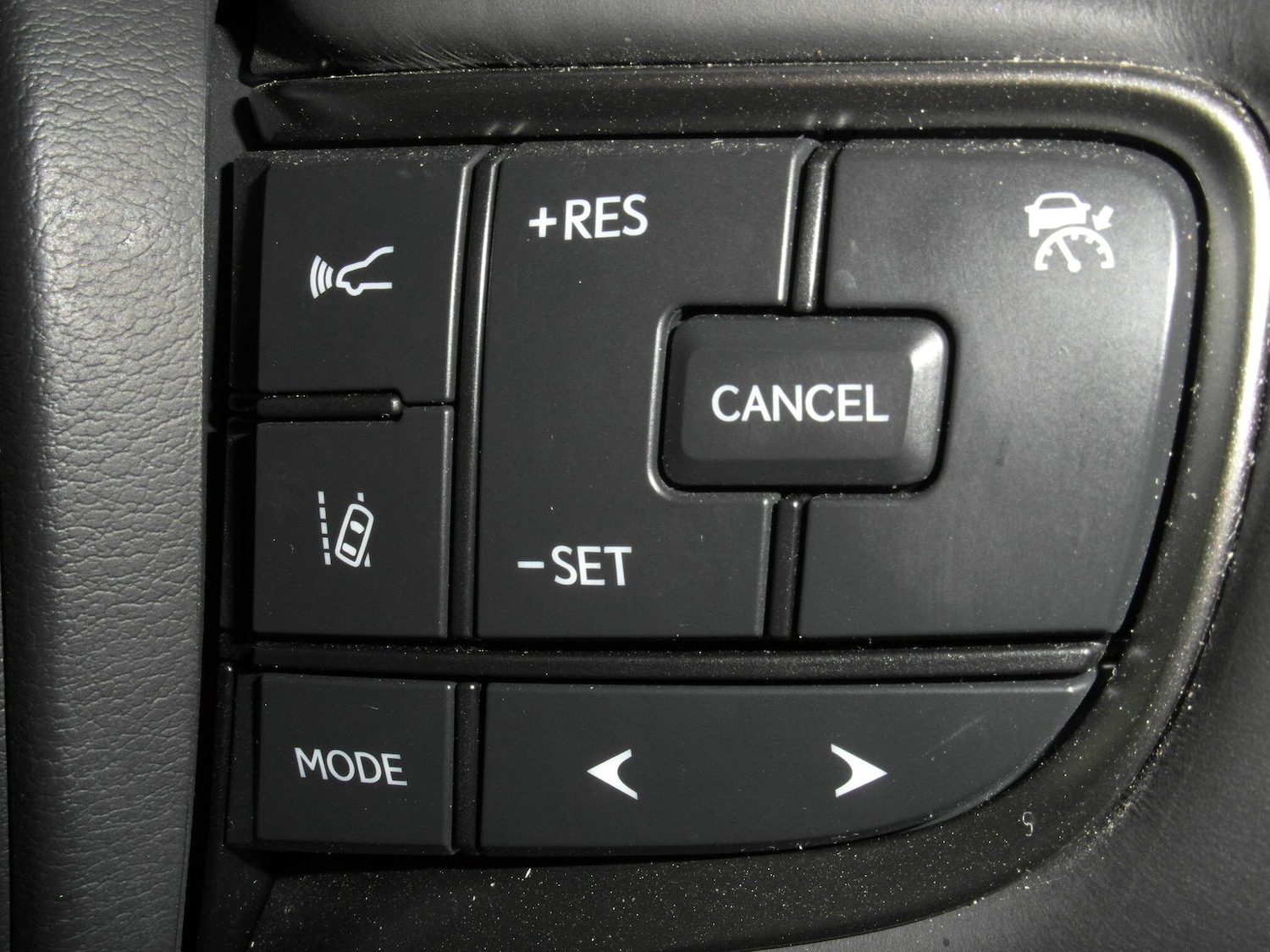 Used Lexus UX 2024 for sale - 76592695: Photo 18