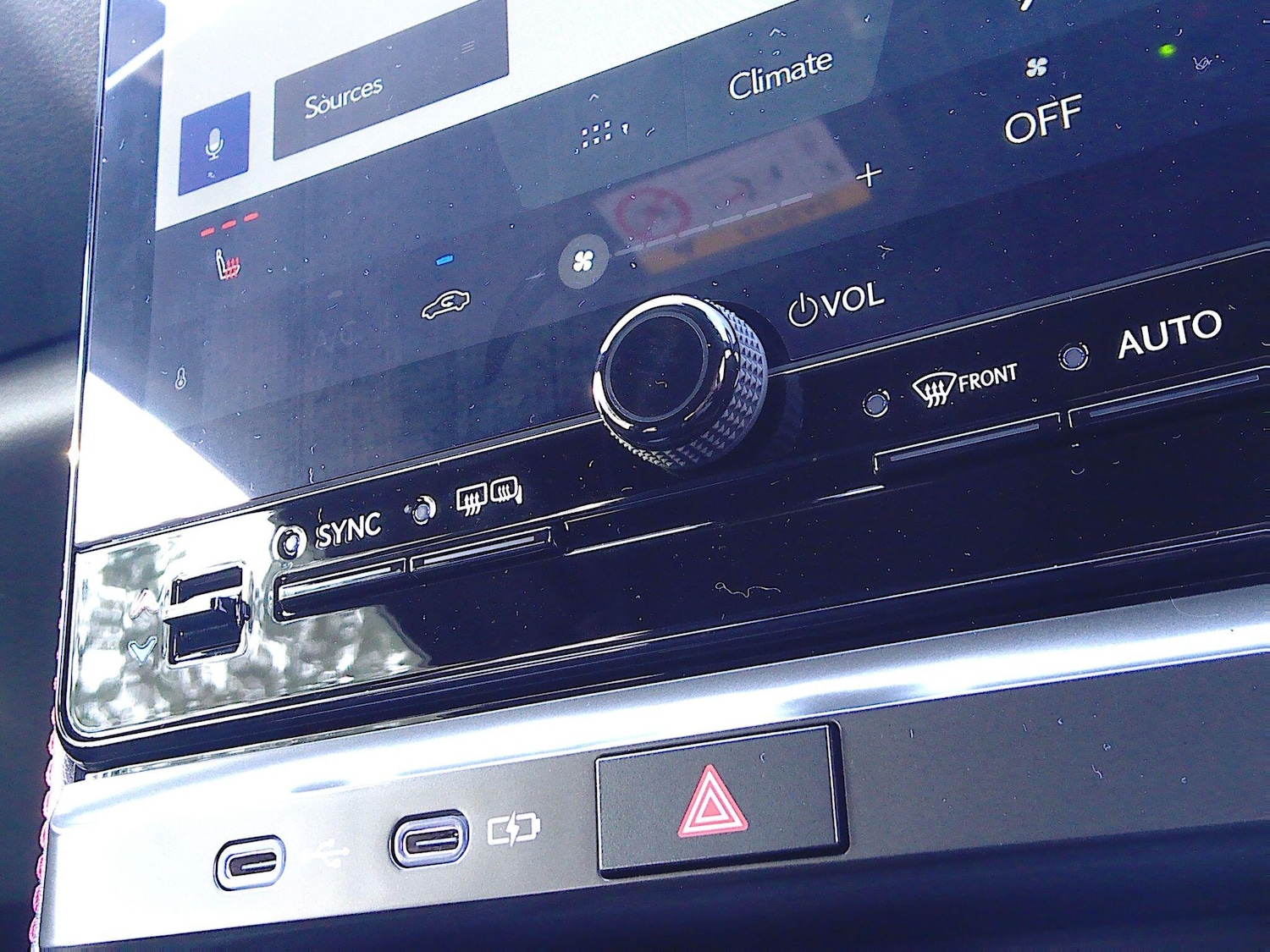 Used Lexus LBX 2025 for sale - 76802133: Photo 24