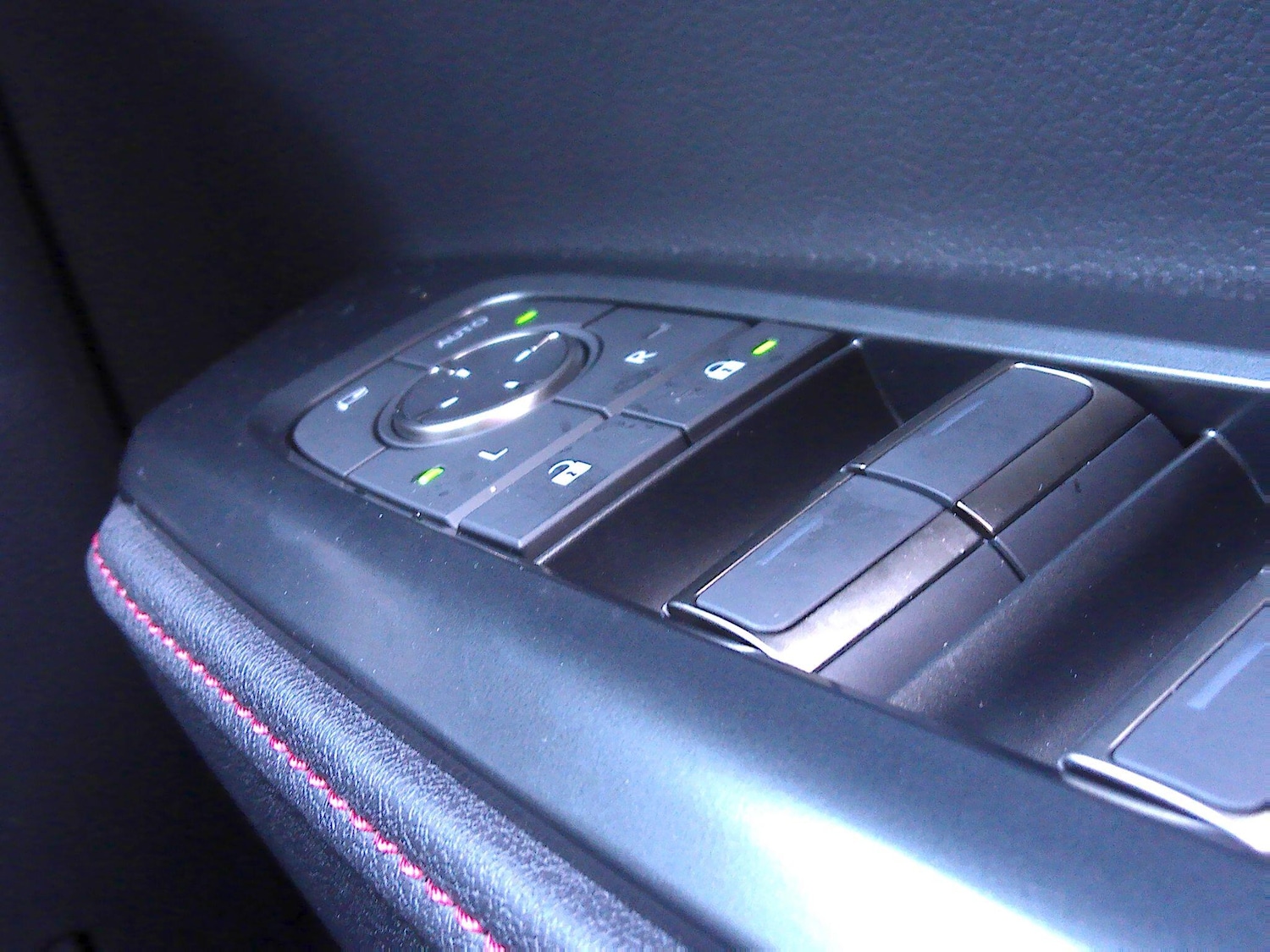 Used Lexus LBX 2025 for sale - 76802133: Photo 29