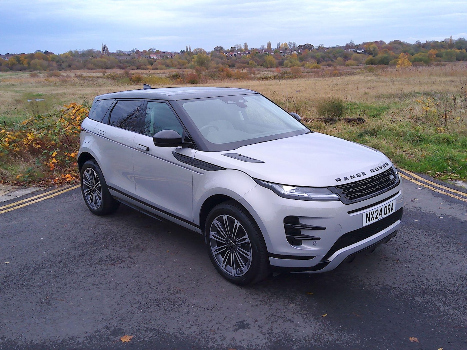 Used Land Rover Range Rover Evoque 2024 for sale - 76498958: Photo 1