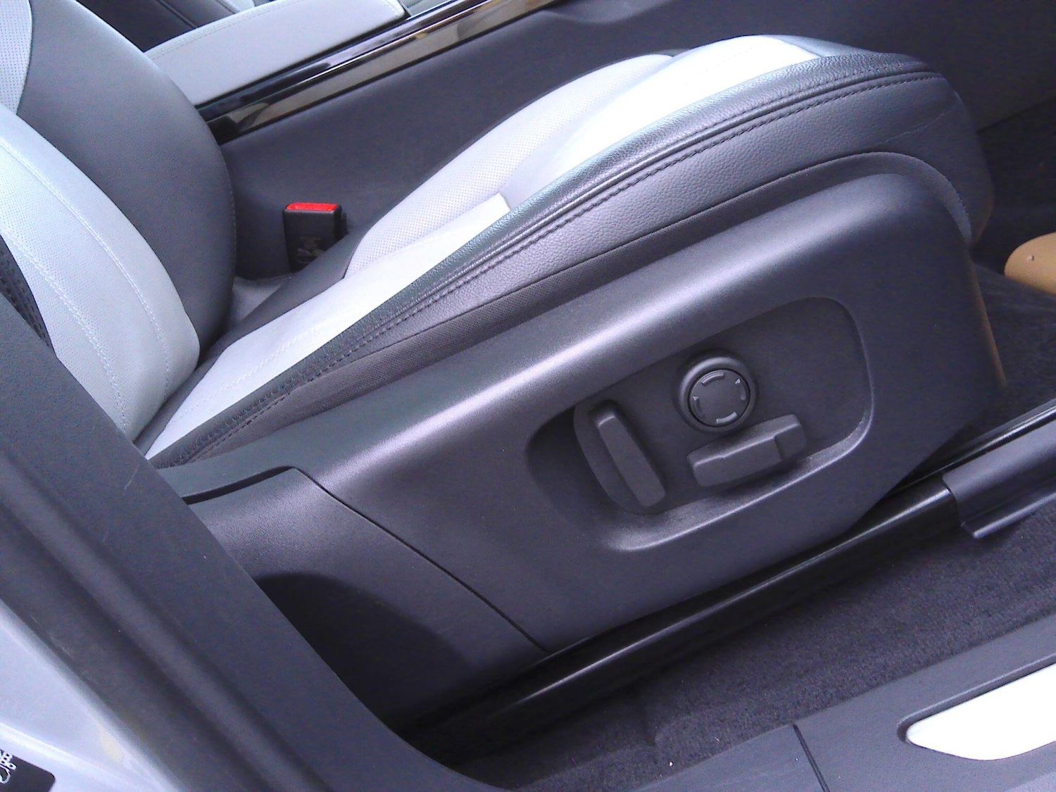 Used Land Rover Range Rover Evoque 2024 for sale - 76498958: Photo 36