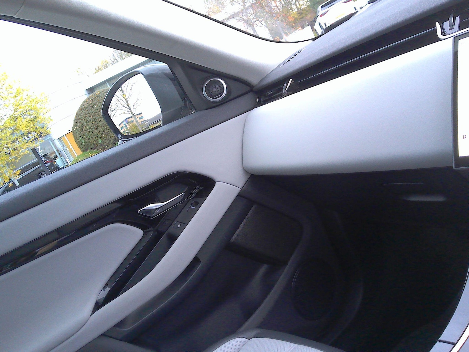 Used Land Rover Range Rover Evoque 2024 for sale - 76498958: Photo 49