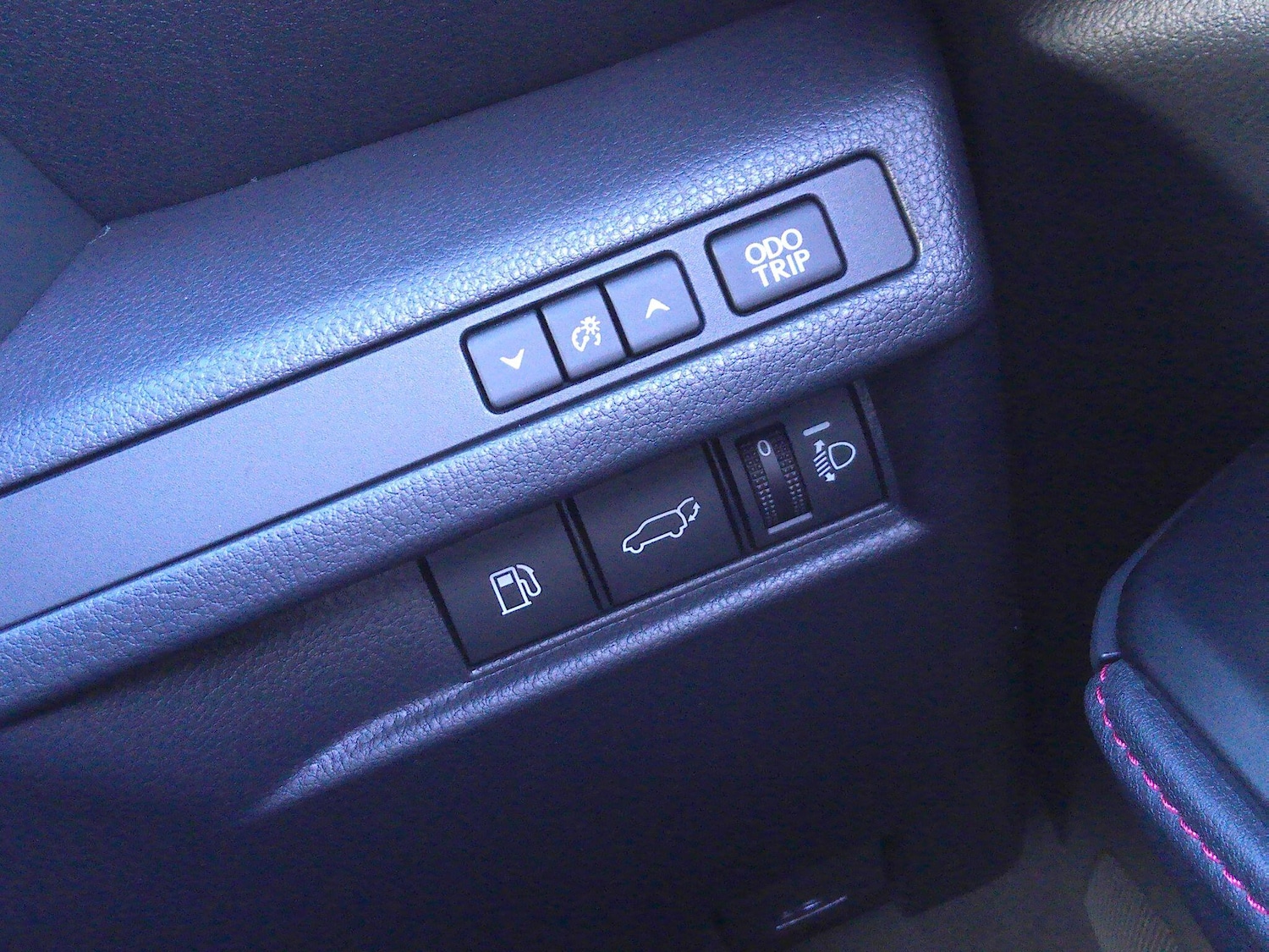 Used Lexus LBX for sale - 76408637: Photo 25