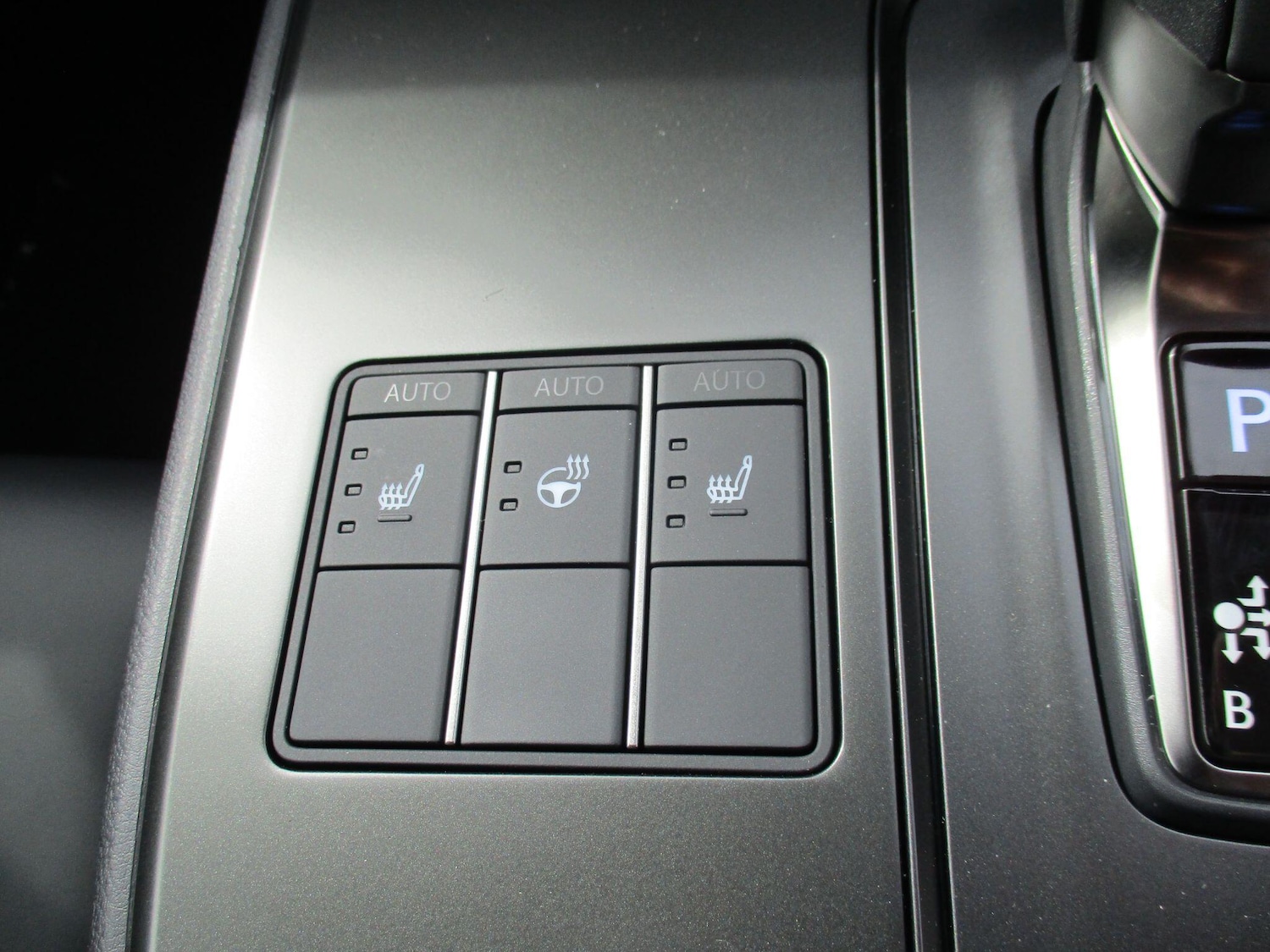 Used Lexus UX 2025 for sale - 76251414: Photo 45