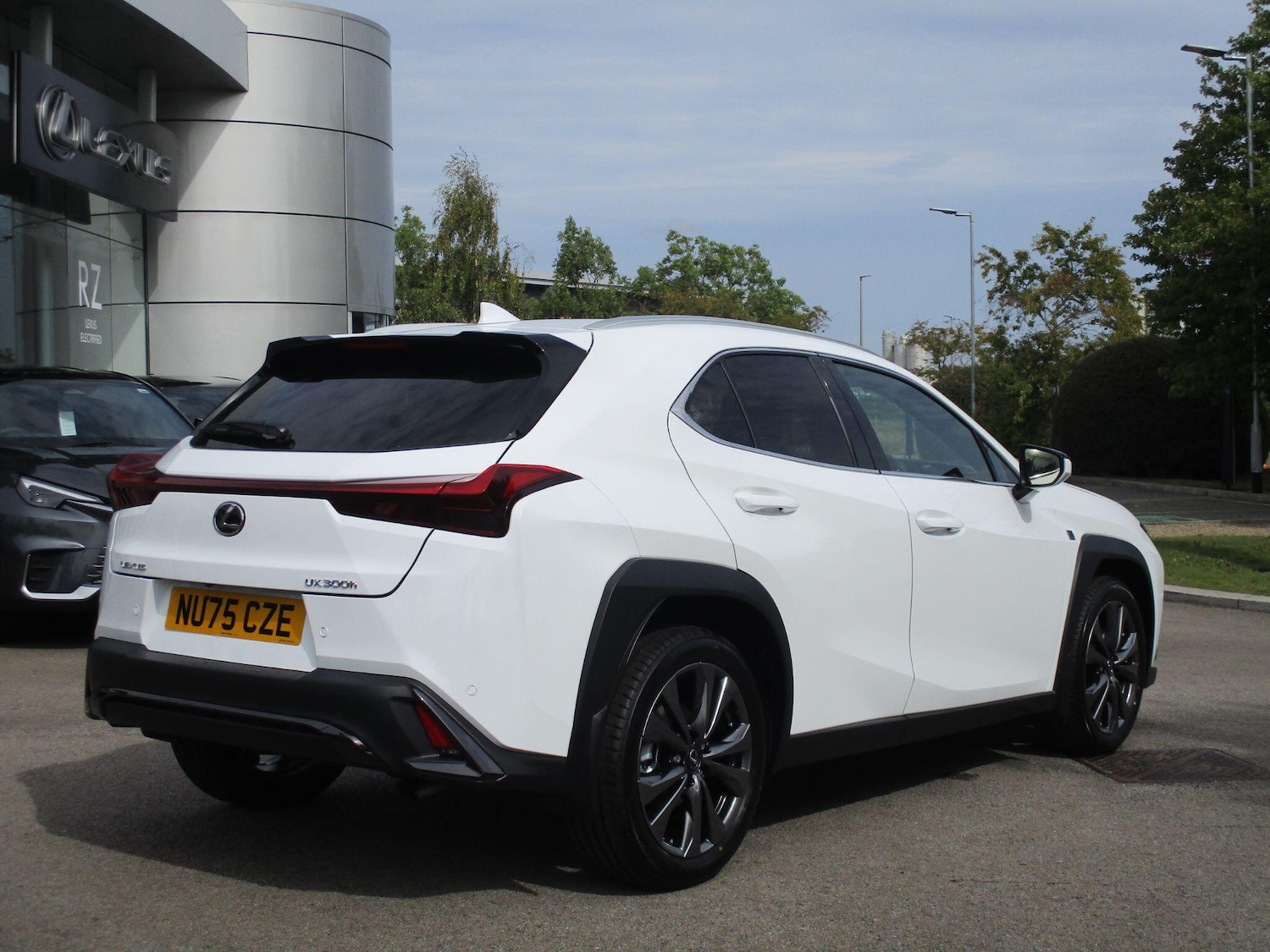 Used Lexus UX 2025 for sale - 76251414: Photo 5