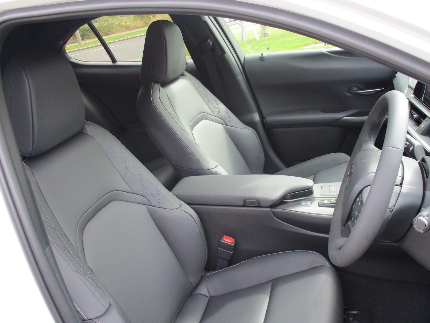 Used Lexus UX 2025 for sale - 76251414: Photo 65