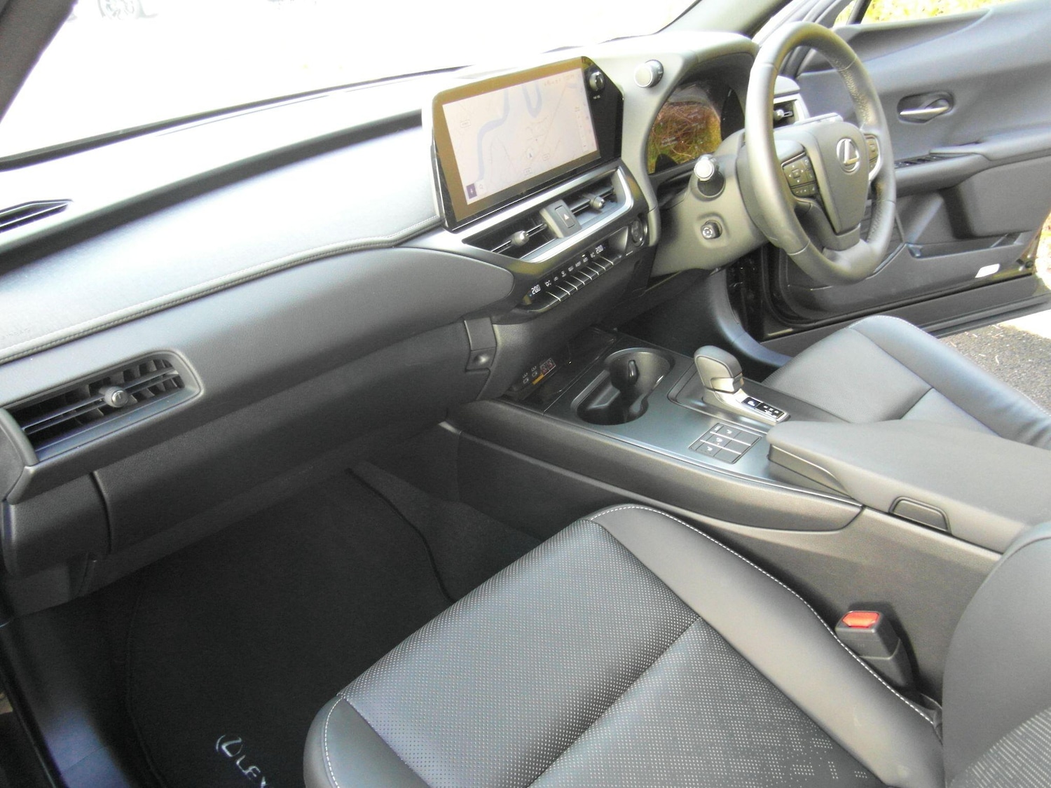 Used Lexus UX 2025 for sale - 76802158: Photo 20