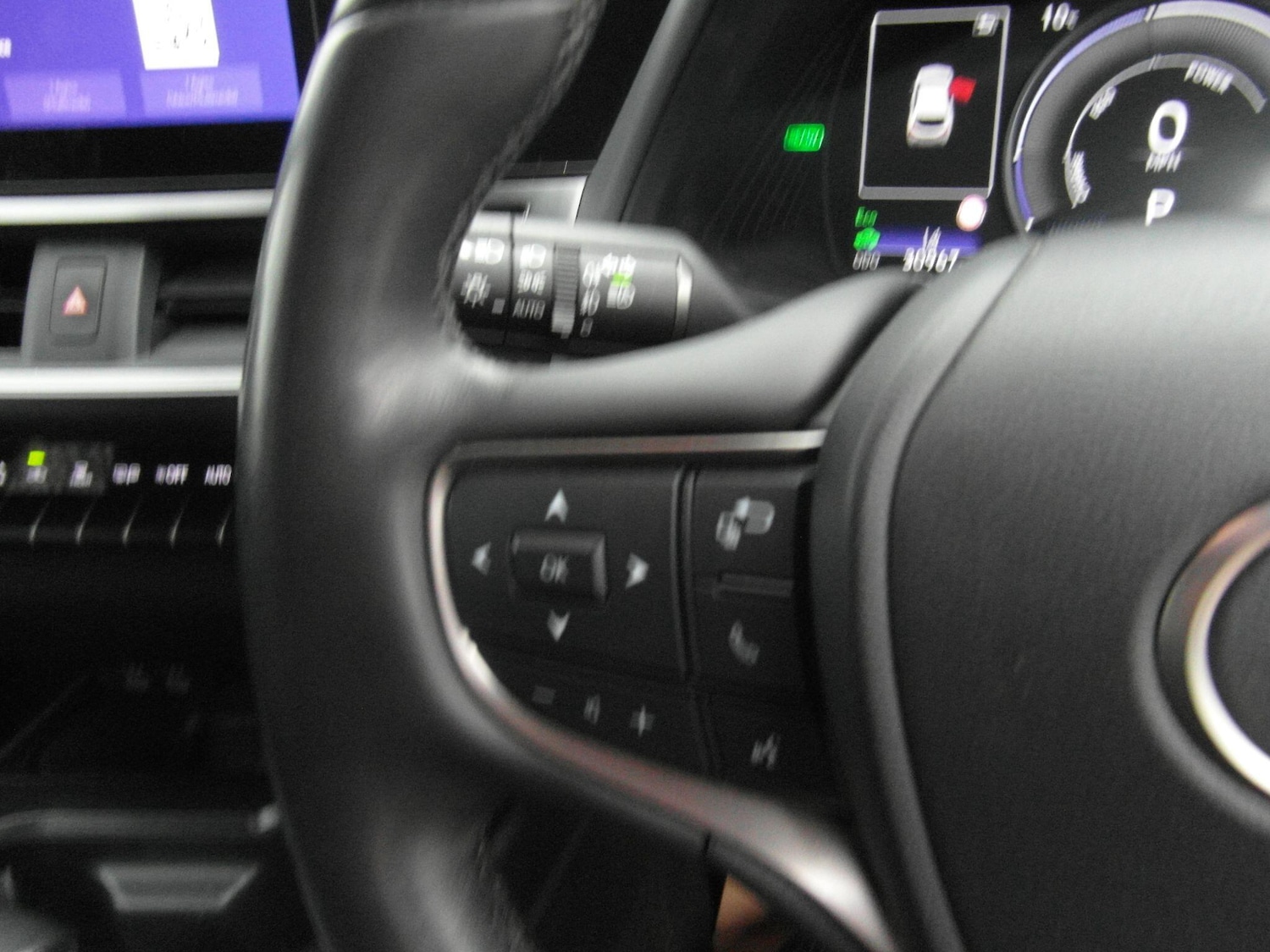 Used Lexus UX 2023 for sale - 77909313: Photo 26