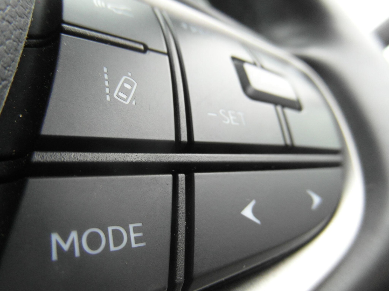 Used Lexus UX 2023 for sale - 77909313: Photo 29