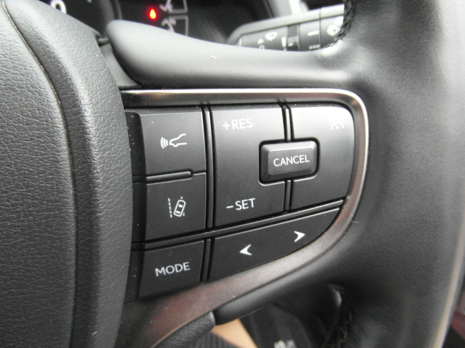 Used Lexus UX 2023 for sale - 77909313: Photo 30