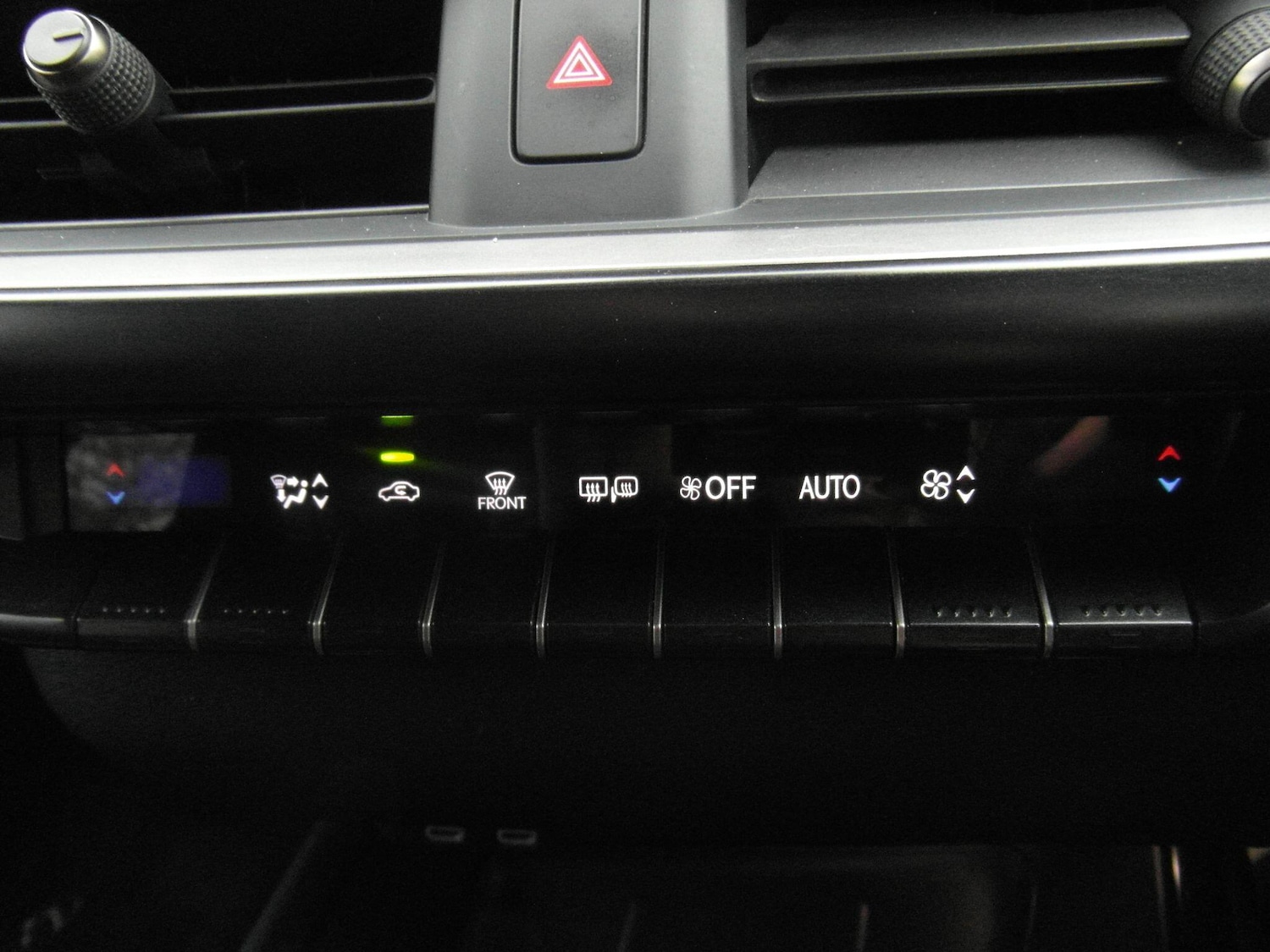 Used Lexus UX 2023 for sale - 77909313: Photo 31