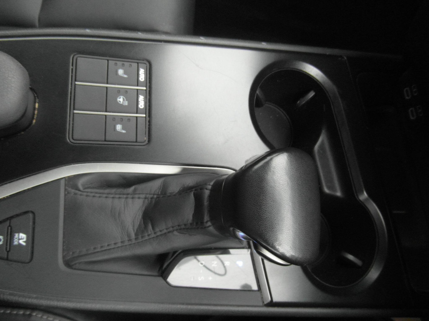 Used Lexus UX 2023 for sale - 77909313: Photo 32