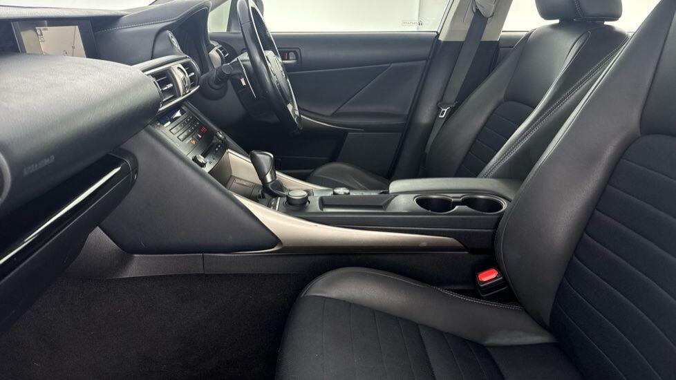 Used Lexus IS 2017 for sale - 77925406: Photo 21