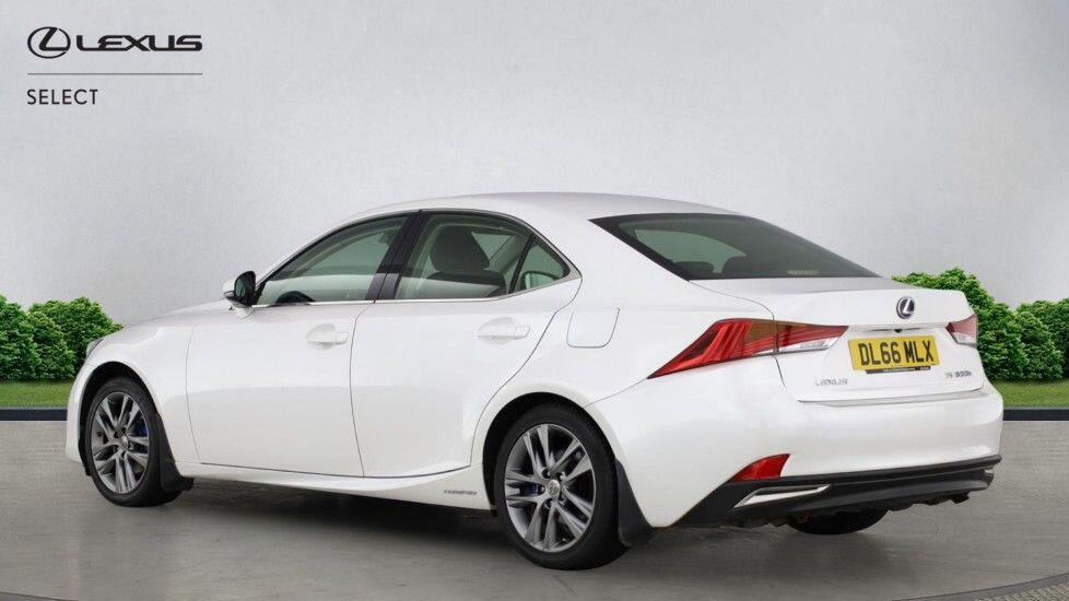 Used Lexus IS 2017 for sale - 77925406: Photo 6