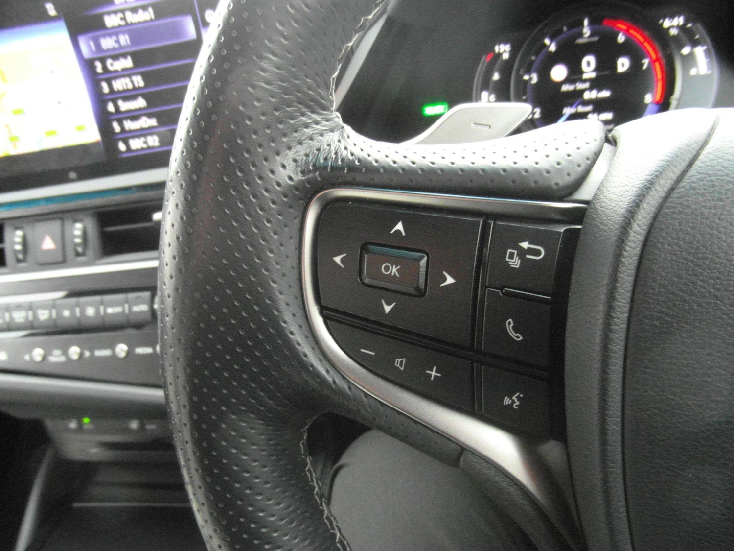 Used Lexus ES for sale - 77957844: Photo 34