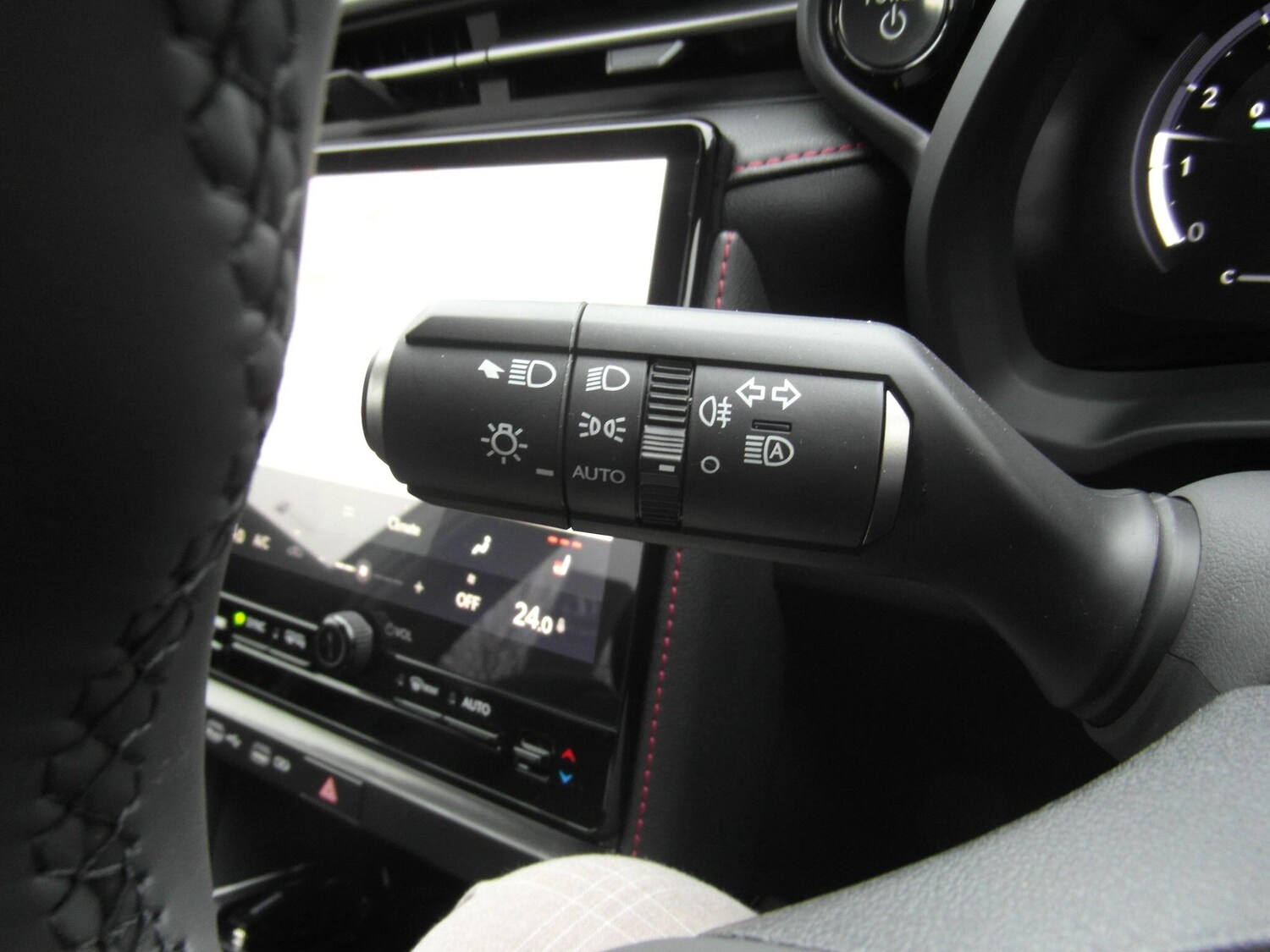 Used Lexus LBX 2026 for sale - 77441004: Photo 23