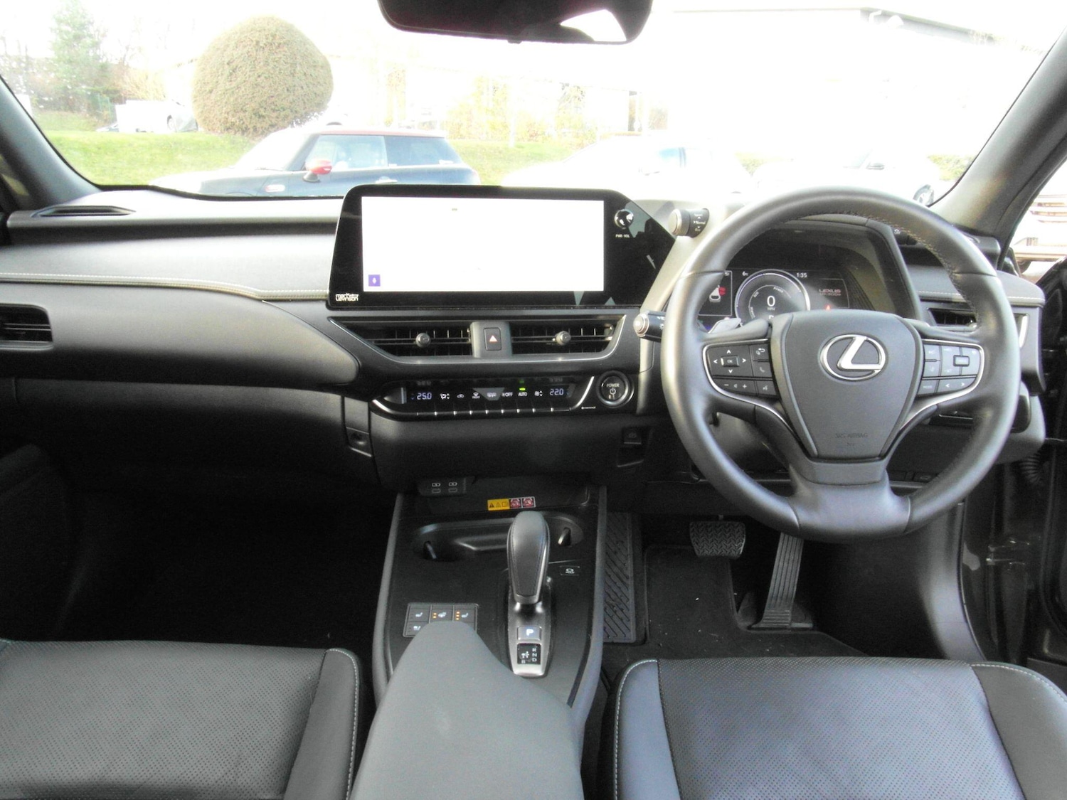 Used Lexus UX 2024 for sale - 76765790: Photo 12