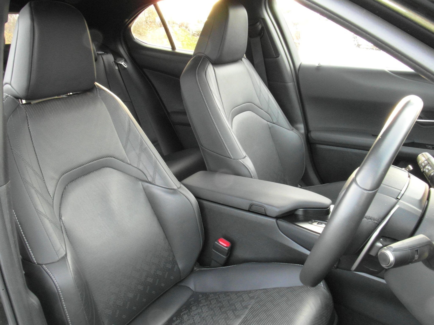 Used Lexus UX 2024 for sale - 76765790: Photo 13