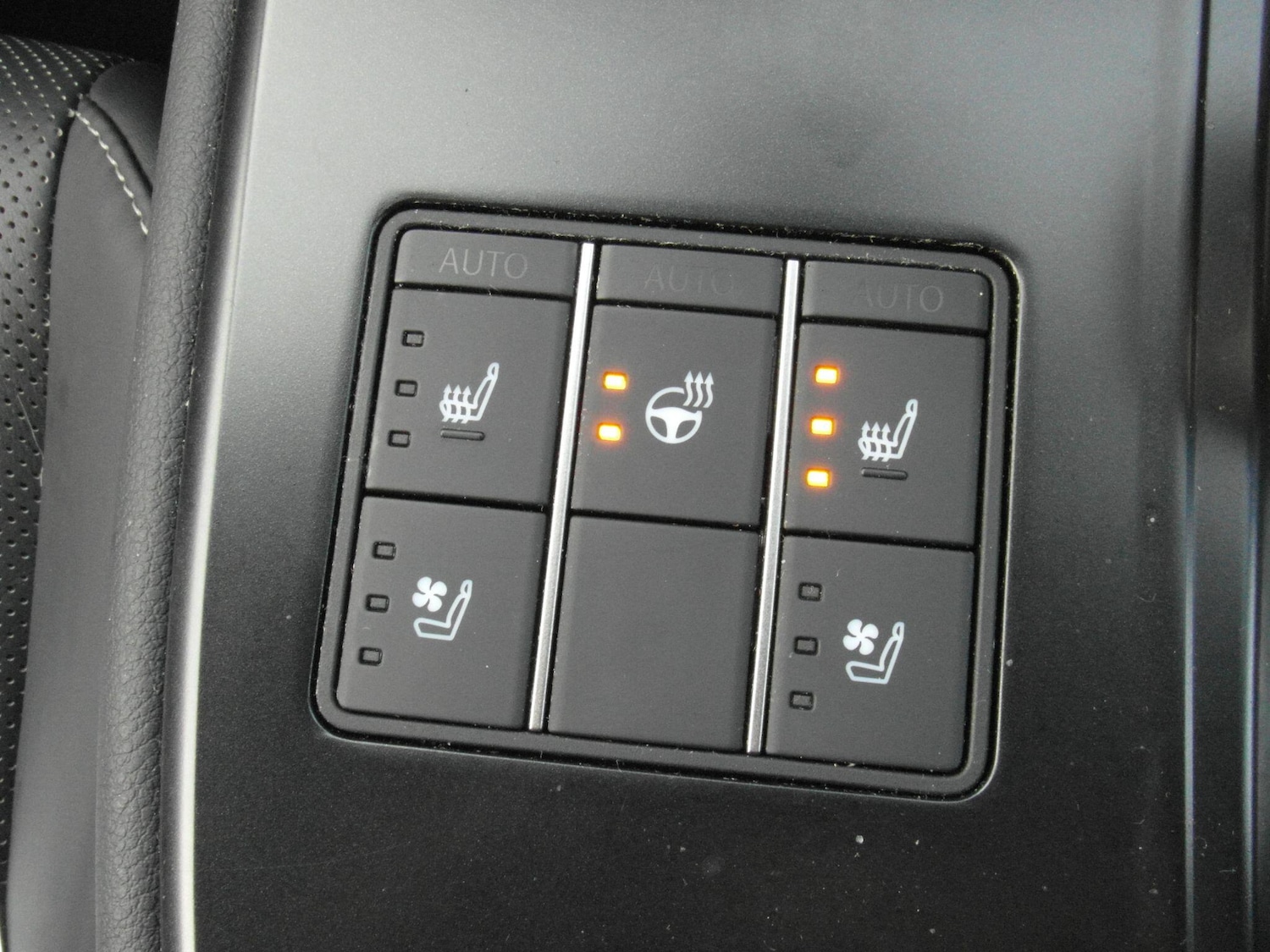 Used Lexus UX 2024 for sale - 76765790: Photo 21