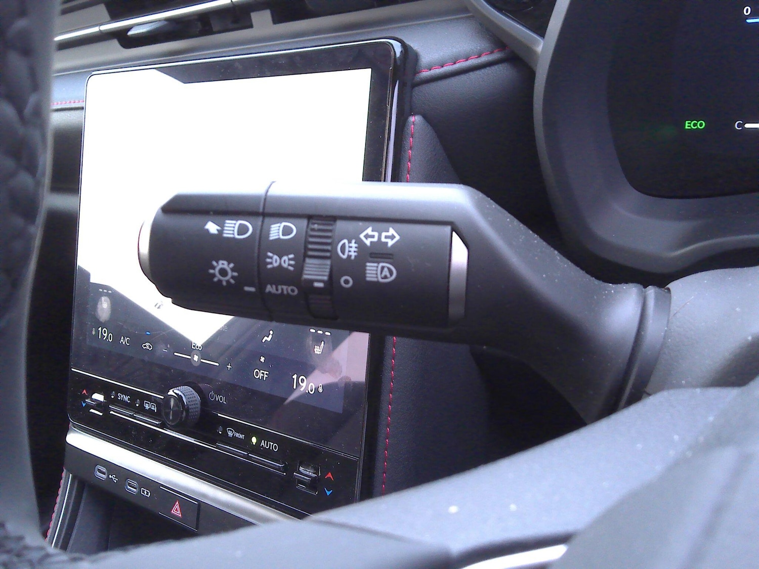 Used Lexus LBX 2025 for sale - 76499656: Photo 40