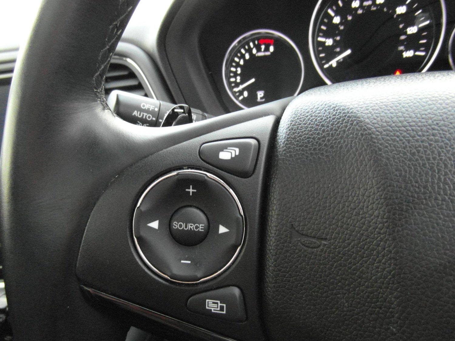 Used Honda HR-V 2017 for sale - 77612756: Photo 38