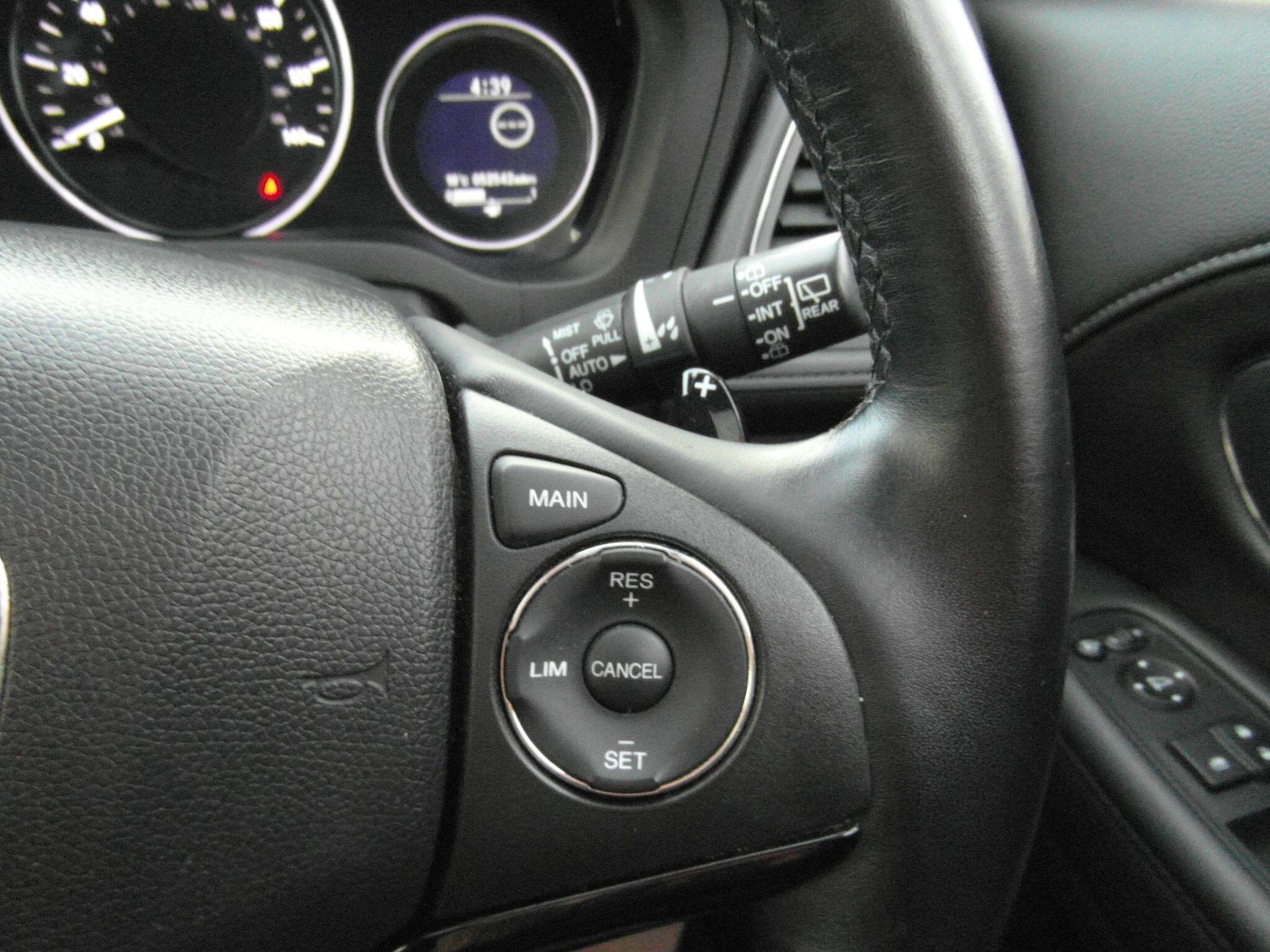 Used Honda HR-V 2017 for sale - 77612756: Photo 39