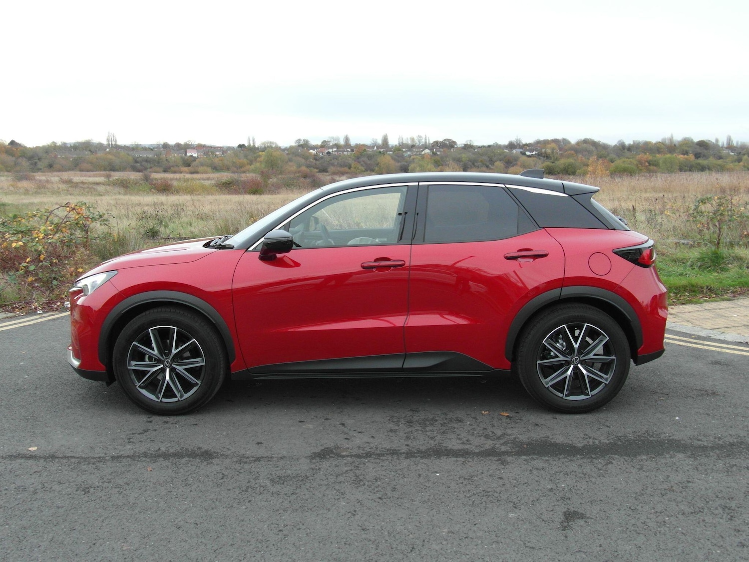 Used Lexus LBX 2025 for sale - 76538950: Photo 14