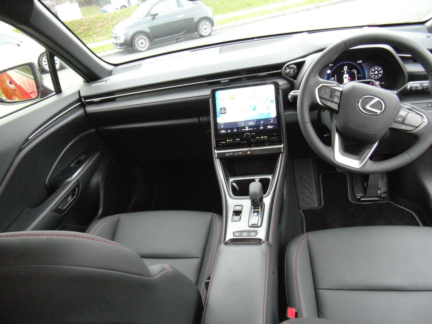 Used Lexus LBX 2025 for sale - 76538950: Photo 30