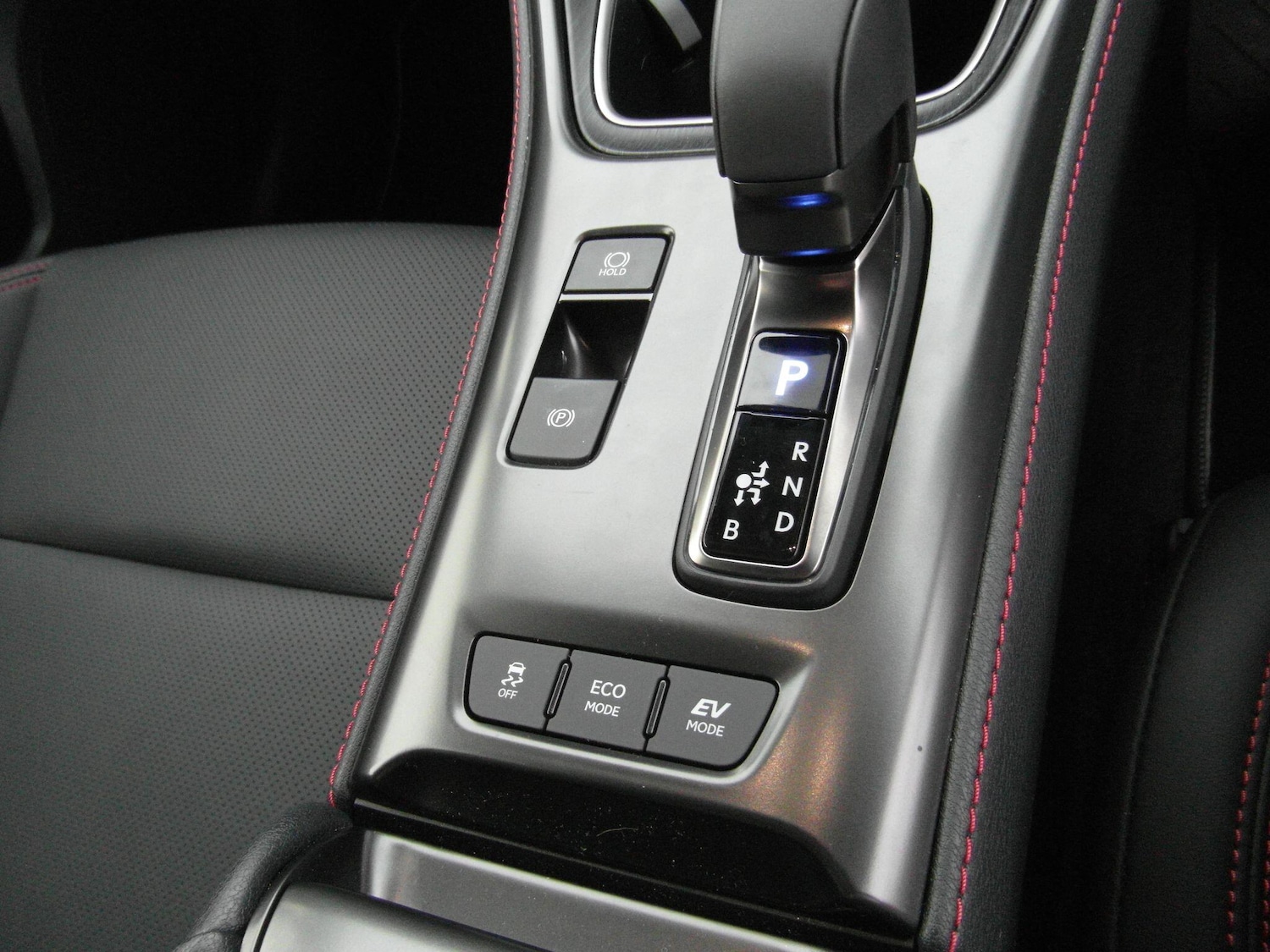 Used Lexus LBX 2025 for sale - 76538950: Photo 32