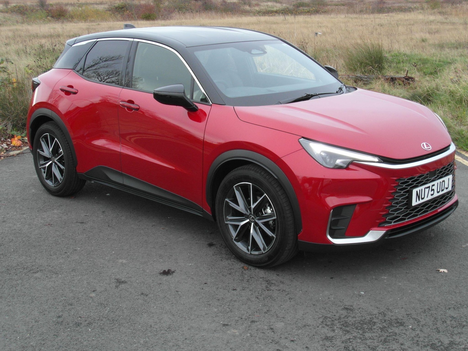 Used Lexus LBX 2025 for sale - 76538950: Photo 6