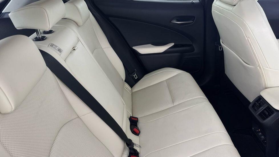 Used Lexus UX 2021 for sale - 78101263: Photo 9