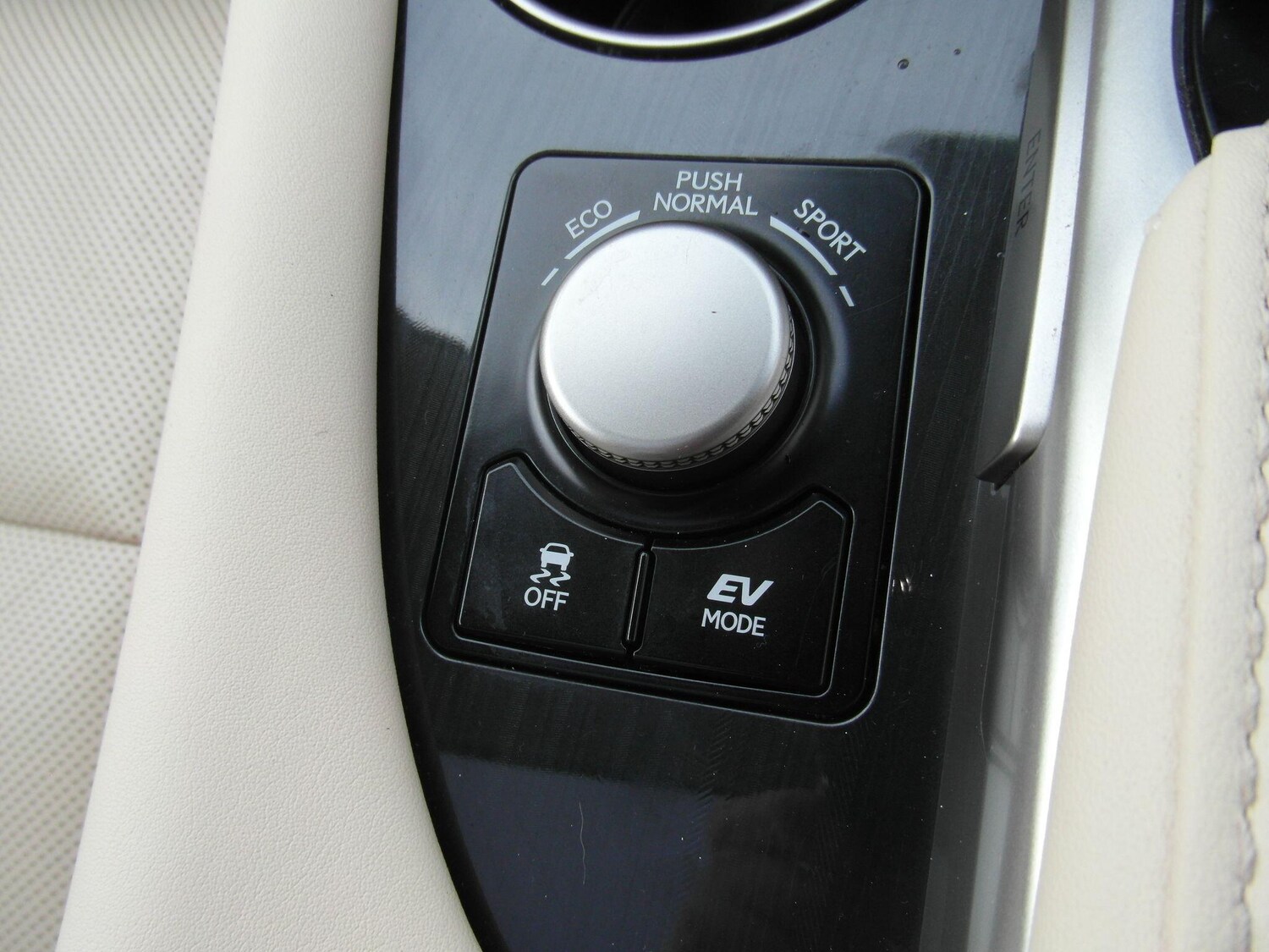 Used Lexus RX 2016 for sale - 76592887: Photo 45