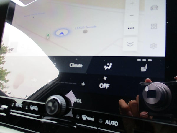 Used Lexus LBX 2025 for sale - 76314373: Photo 15